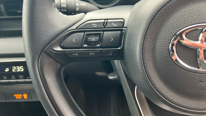 Toyota Yaris 1.5 Hybrid Design 5dr CVT Hybrid Hatchback